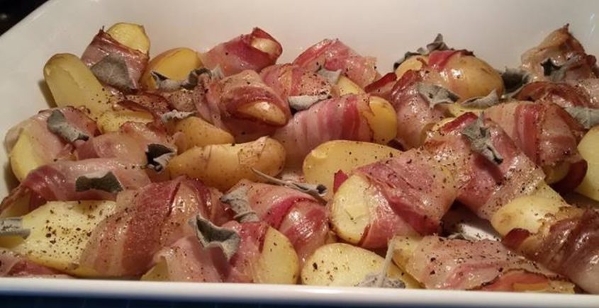 Gazdovské zemiaky v slaninovom kabáte