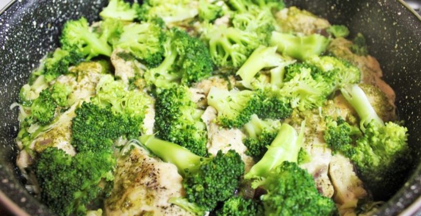 Kuracie na póre s brokolicou a syrom