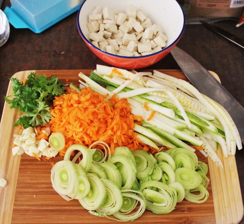 Kurkumové kura so zeleninou a tofu