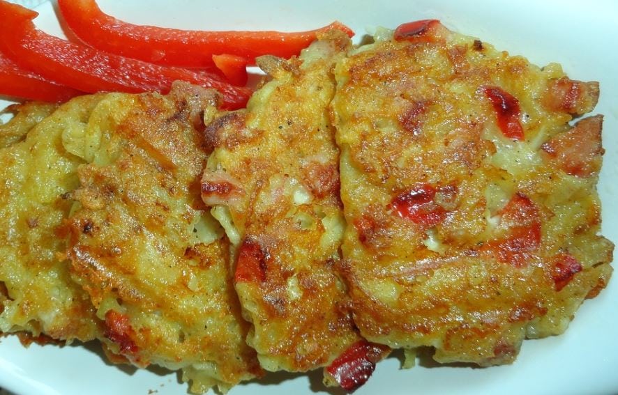 Zemiakové placky plnené syrom a šunkou