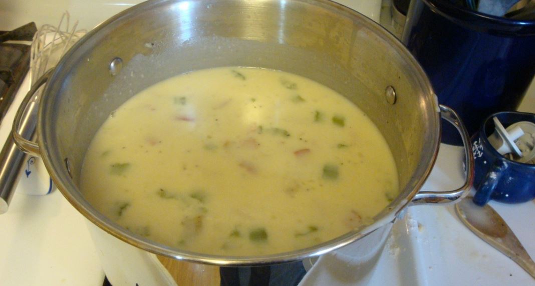 Kyslá zemiaková polievka