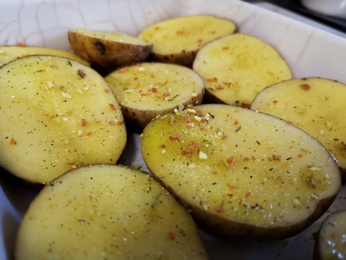 Tradičné pečené zemiaky inak