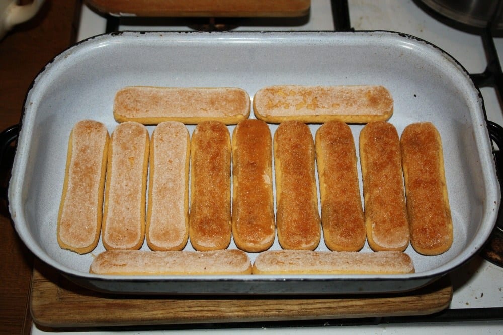 Piškótová nepečená roláda